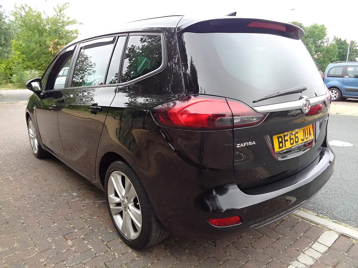 Used 2016 Vauxhall Zafira Tourer Sri Nav Black - Interior and Exterior details 6