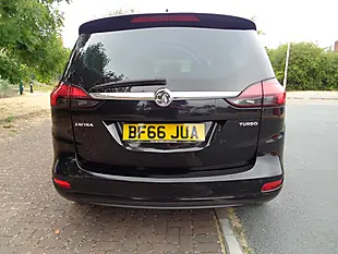 Used 2016 Vauxhall Zafira Tourer Sri Nav Black - Interior and Exterior details 9
