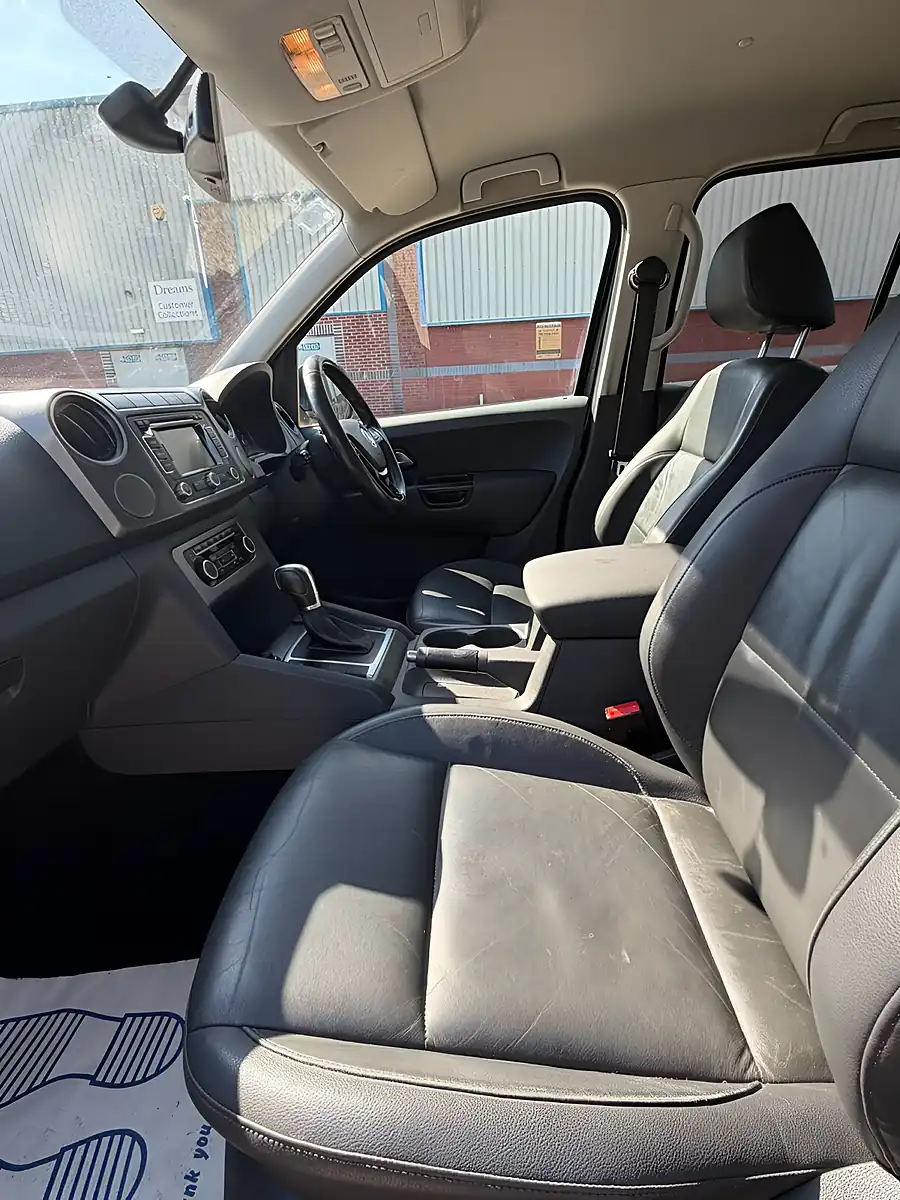 Used 2016 Volkswagen Amarok Highline Black - Interior and Exterior details 11