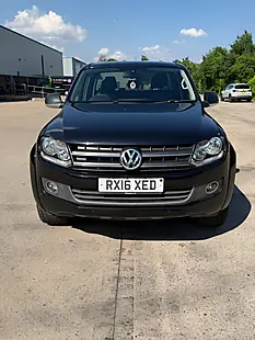 Used 2016 Volkswagen Amarok Highline Black - Interior and Exterior details 7