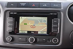 Used 2016 Volkswagen Amarok Highline Candy White - Interior and Exterior details 12