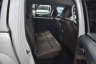 Used 2016 Volkswagen Amarok Highline Candy White - Interior and Exterior details 9