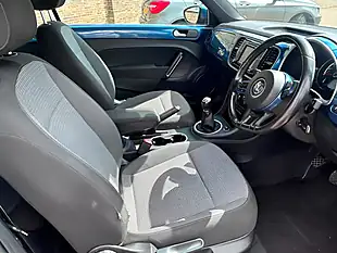 Used 2016 Volkswagen Beetle Design Blue - Interior and Exterior details 17