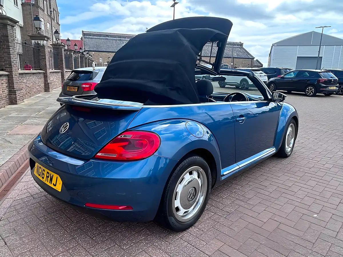 Used 2016 Volkswagen Beetle Design Blue - Interior and Exterior details 18