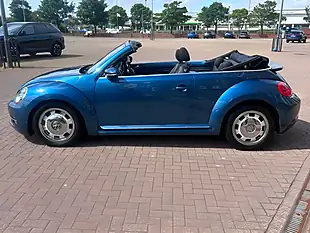 Used 2016 Volkswagen Beetle Design Blue - Interior and Exterior details 7