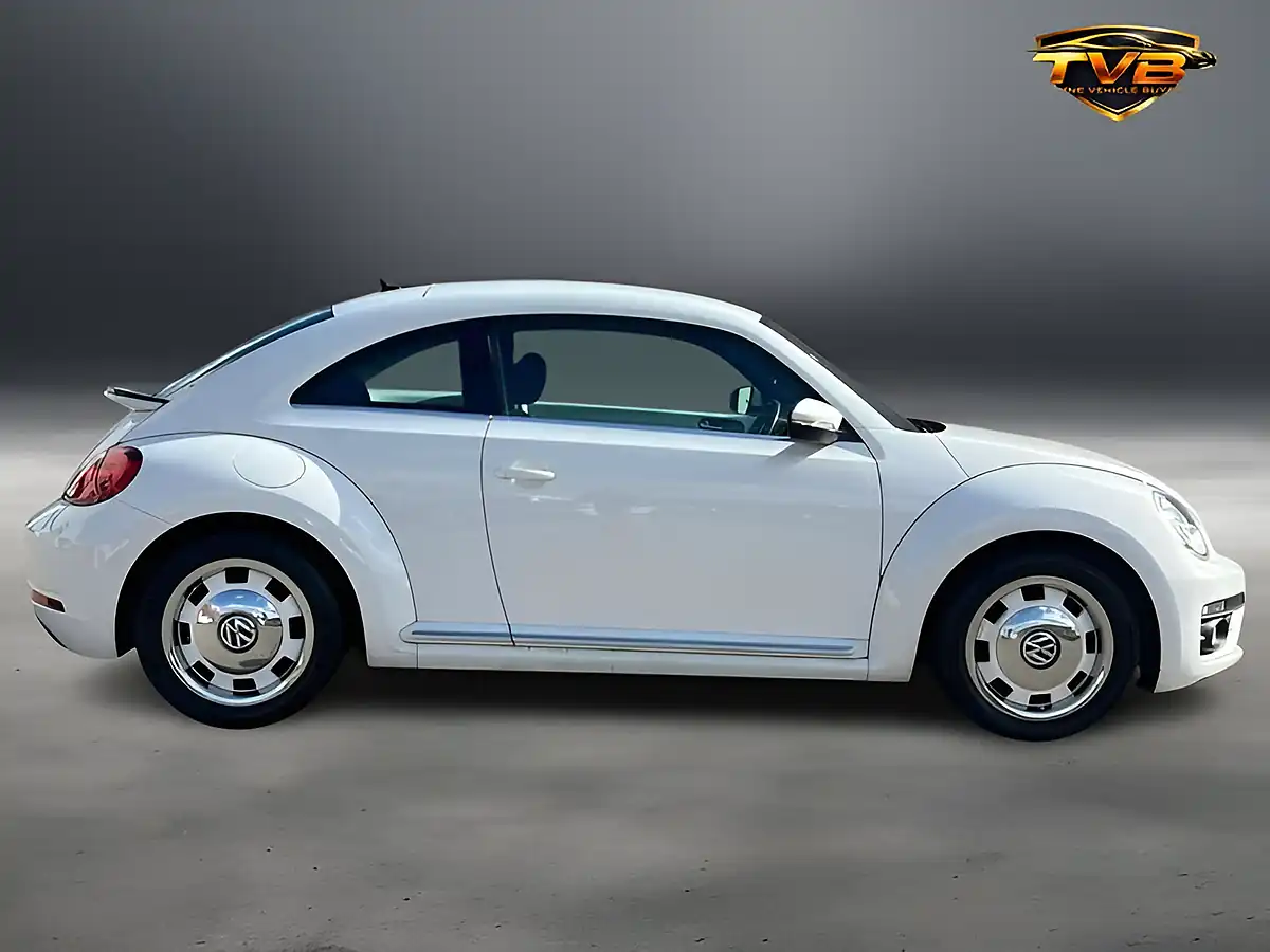 Used 2016 Volkswagen Beetle Design Pure White - Interior and Exterior details 2