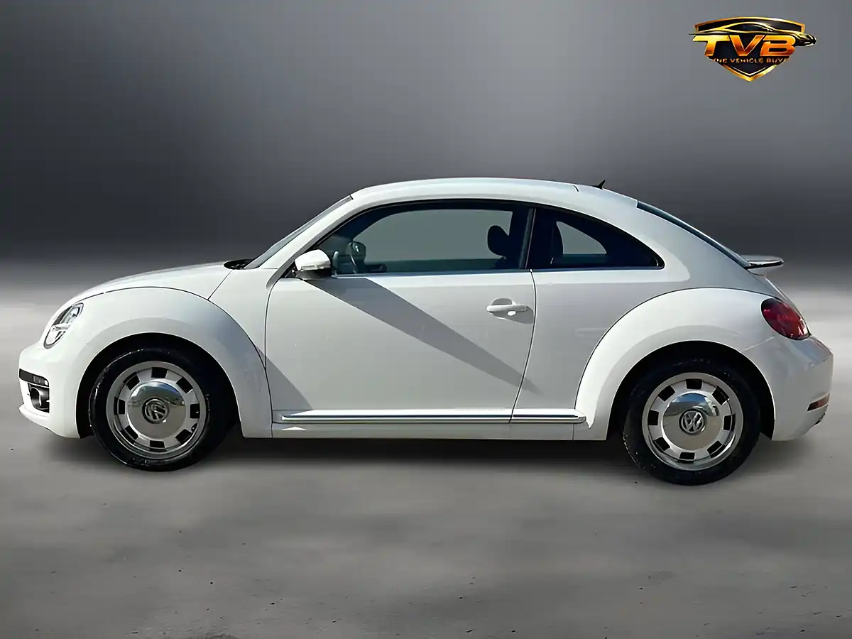 Used 2016 Volkswagen Beetle Design Pure White - Interior and Exterior details 8
