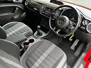 Used 2016 Volkswagen Beetle Sport Red - Interior and Exterior details 12