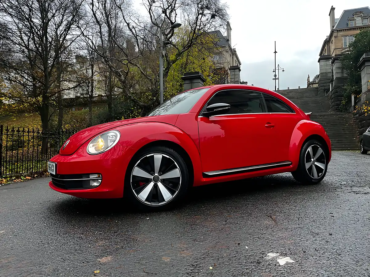 Used 2016 Volkswagen Beetle Sport Red - Interior and Exterior details 17