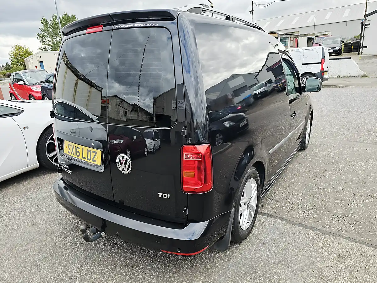 Used 2016 Volkswagen Caddy Highline Black - Interior and Exterior details 3