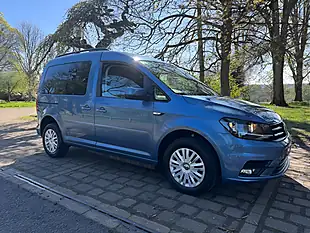 Used 2016 Volkswagen Caddy Life Blue - Interior and Exterior details 2