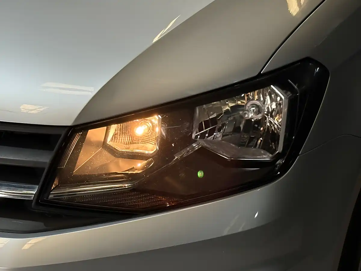 Used 2016 Volkswagen Caddy Life Bluemotion Tech Silver - Interior and Exterior details 19