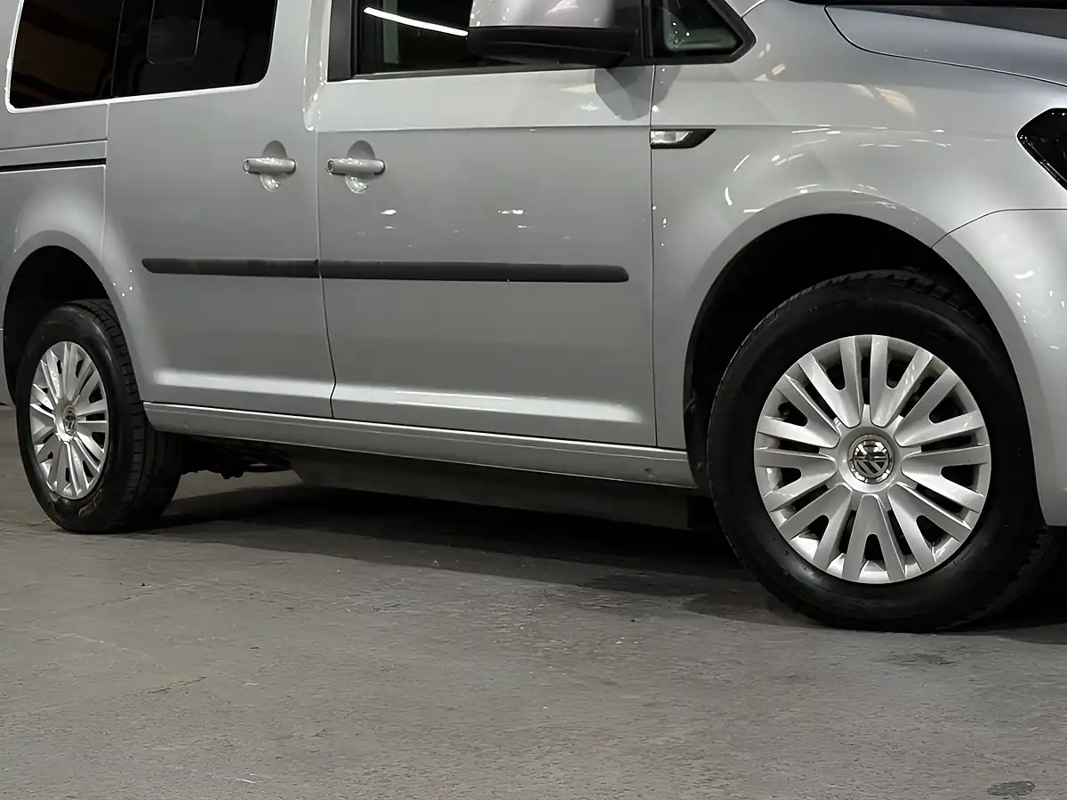 Used 2016 Volkswagen Caddy Life Bluemotion Tech Silver - Interior and Exterior details 20