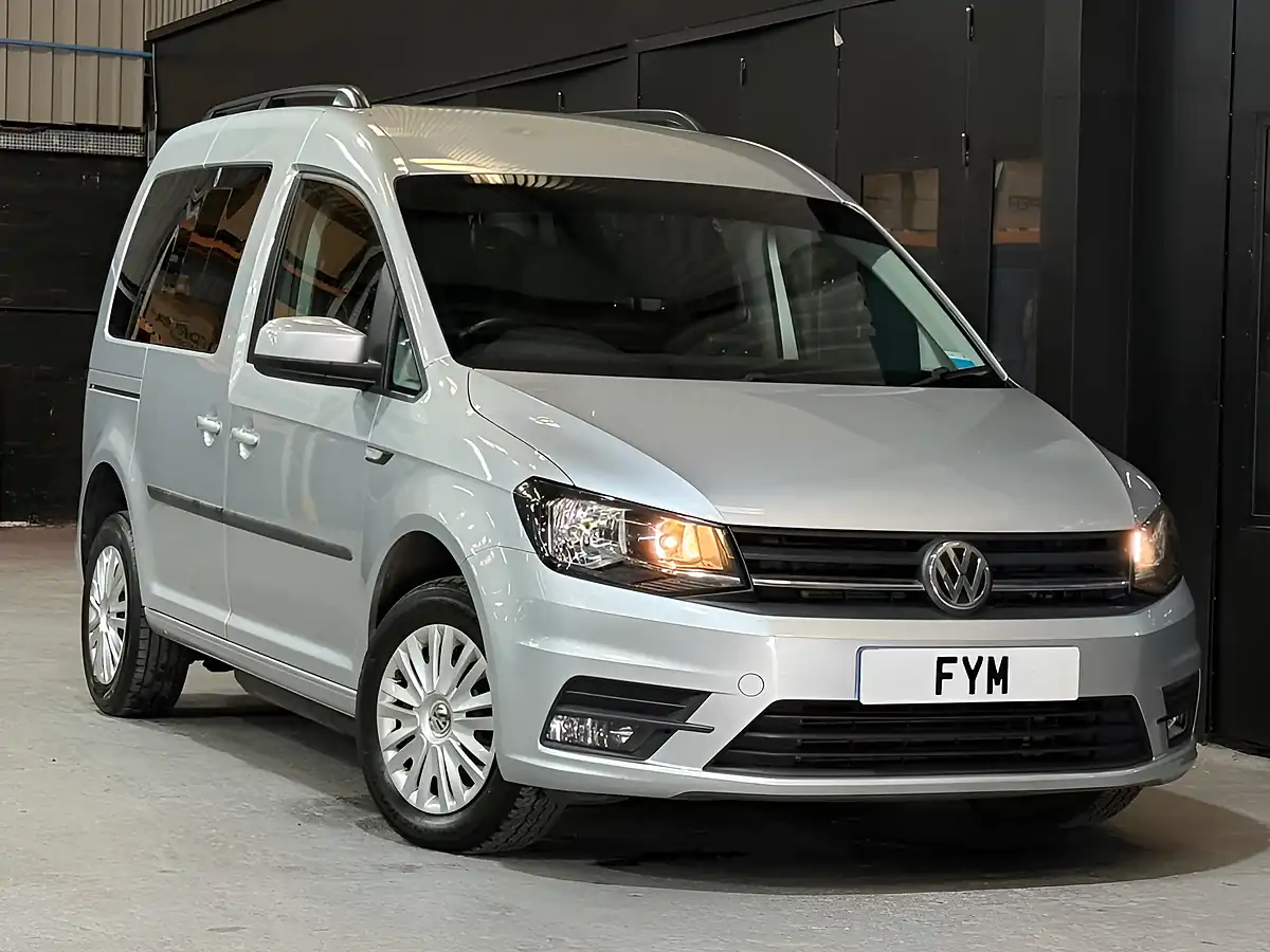 Used 2016 Volkswagen Caddy Life Bluemotion Tech Silver - Interior and Exterior details 3