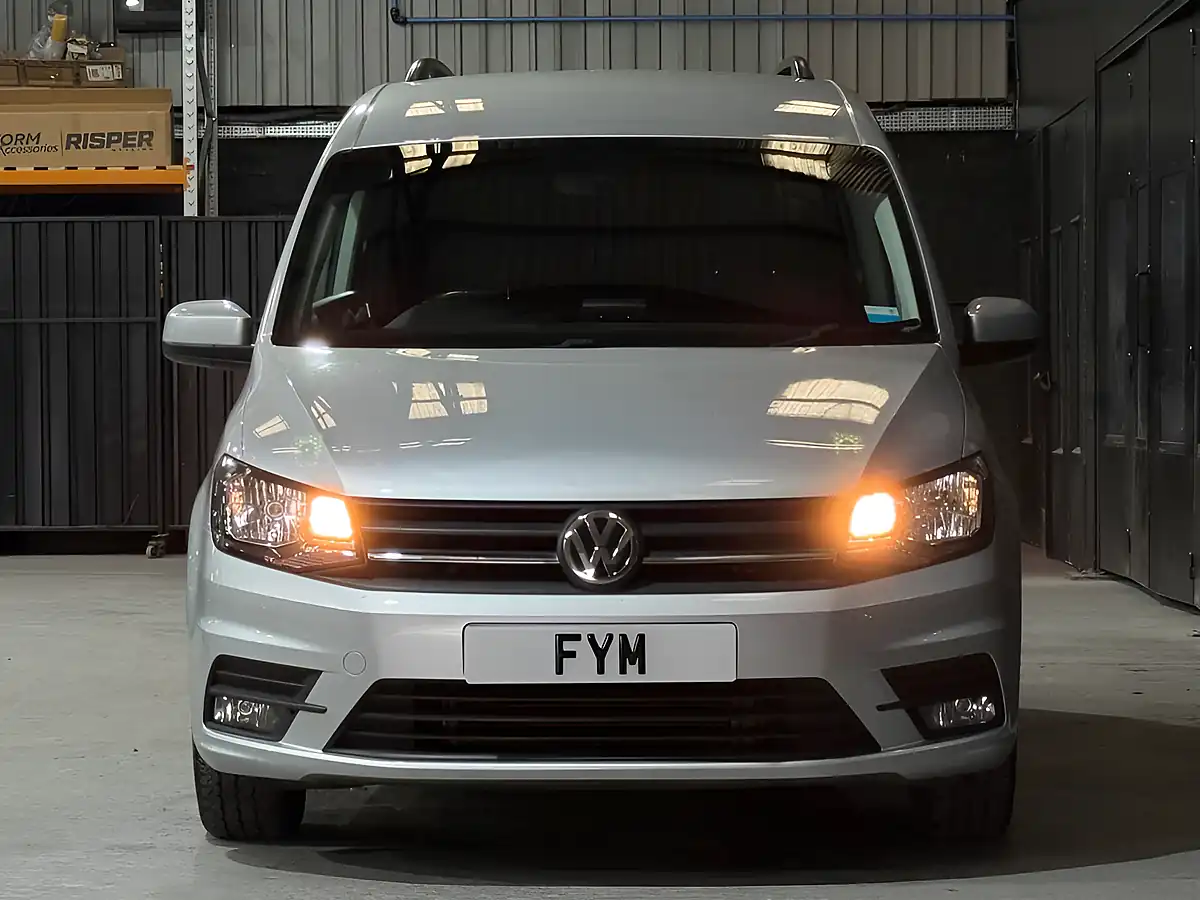Used 2016 Volkswagen Caddy Life Bluemotion Tech Silver - Interior and Exterior details 7