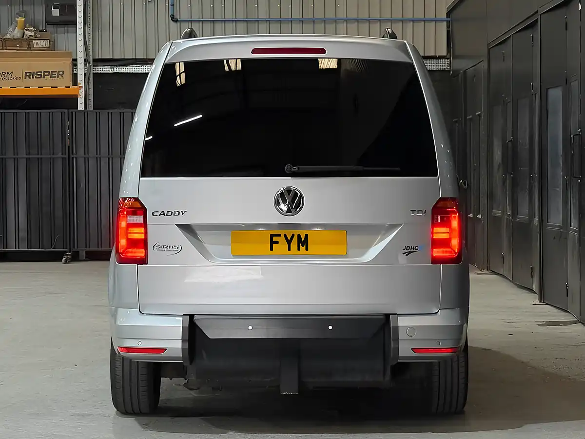 Used 2016 Volkswagen Caddy Life Bluemotion Tech Silver - Interior and Exterior details 8
