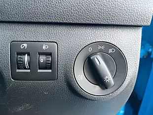 Used 2016 Volkswagen Caddy Maxi C20 Bluemotion Tech Startline Blue - Interior and Exterior details 20