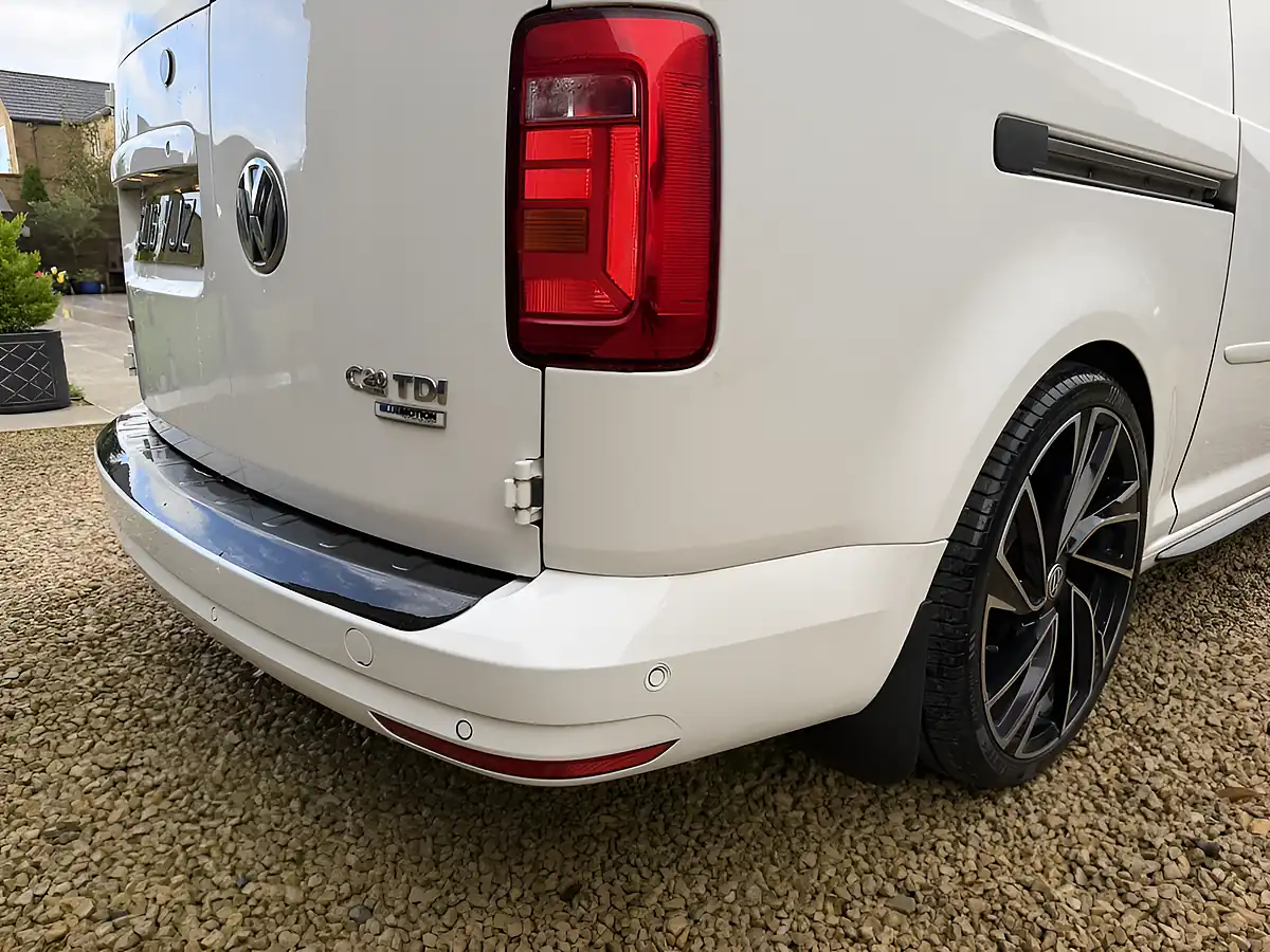 Used 2016 Volkswagen Caddy Maxi Highline White - Interior and Exterior details 13