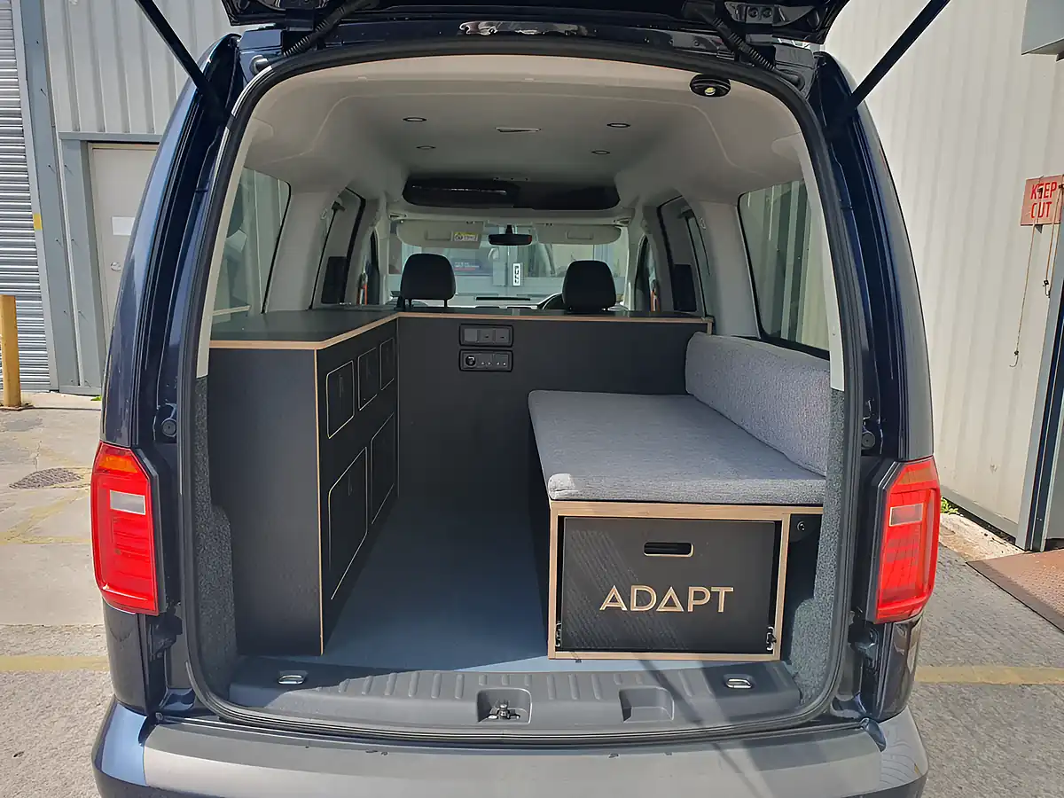 Used 2016 Volkswagen Caddy Maxi Life Blue - Interior and Exterior details 13