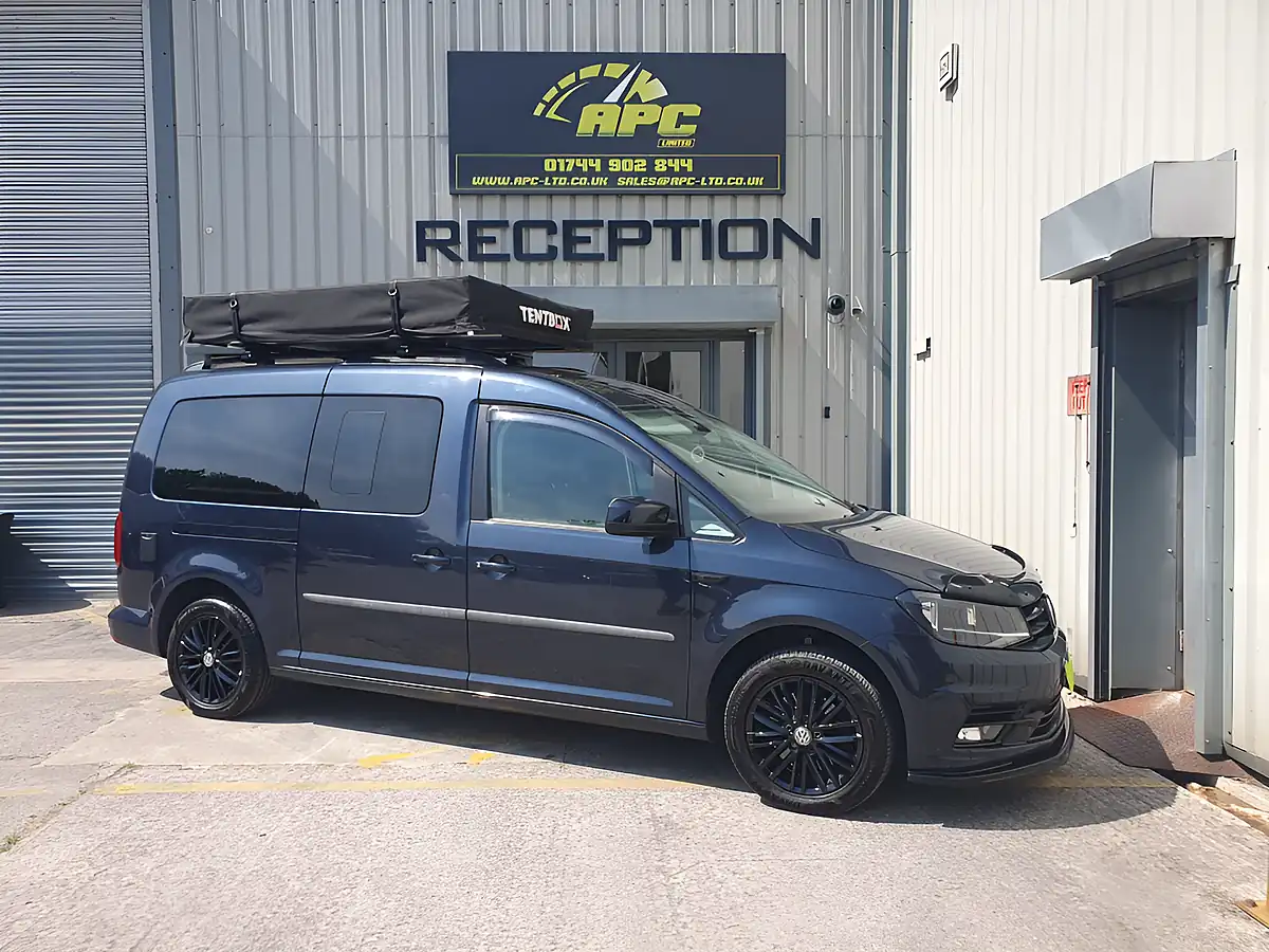 Used 2016 Volkswagen Caddy Maxi Life Blue - Interior and Exterior details 2