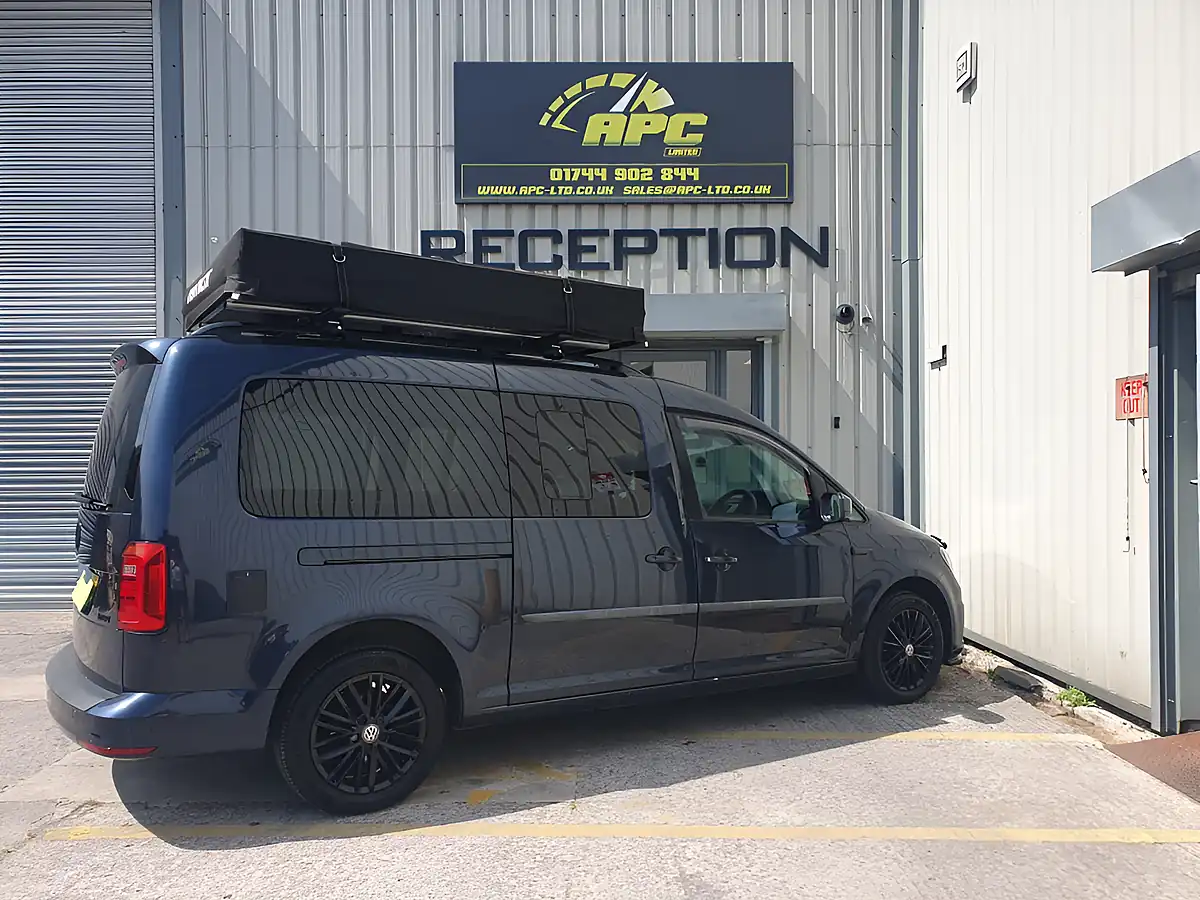 Used 2016 Volkswagen Caddy Maxi Life Blue - Interior and Exterior details 6