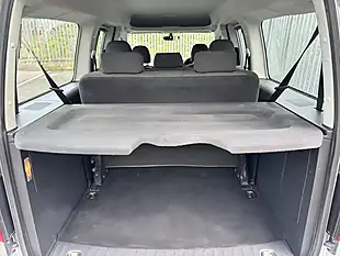Used 2016 Volkswagen Caddy Maxi Life Silver - Interior and Exterior details 12