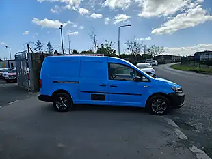 Used 2016 Volkswagen Caddy Maxi Startline Blue - Interior and Exterior details 2