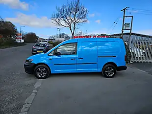 Used 2016 Volkswagen Caddy Maxi Startline Blue - Interior and Exterior details 5