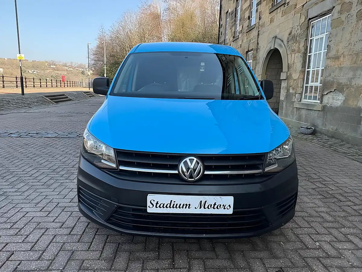 Used 2016 Volkswagen Caddy Maxi Startline Blue - Interior and Exterior details 17