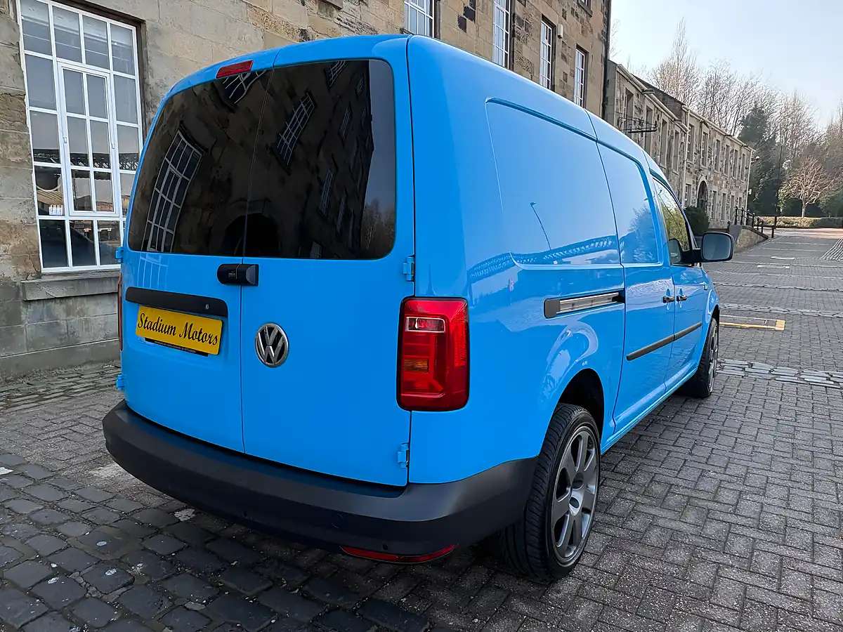 Used 2016 Volkswagen Caddy Maxi Startline Blue - Interior and Exterior details 20