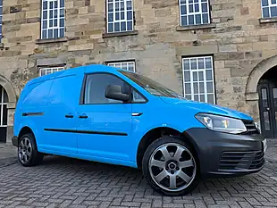 Used 2016 Volkswagen Caddy Maxi Startline Blue - Interior and Exterior details 4