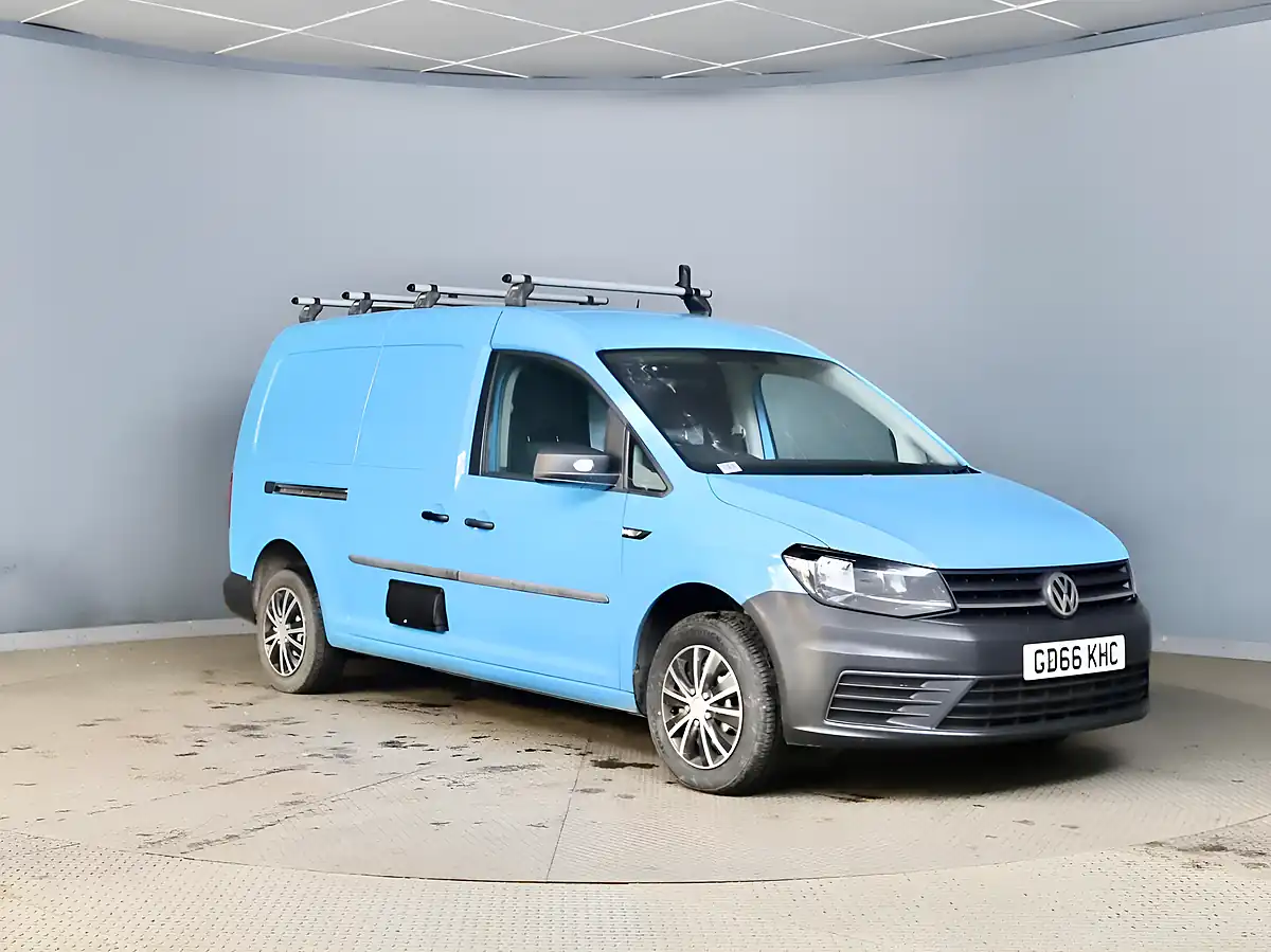 Used 2016 Volkswagen Caddy Maxi Startline Lwb Blue - Front View