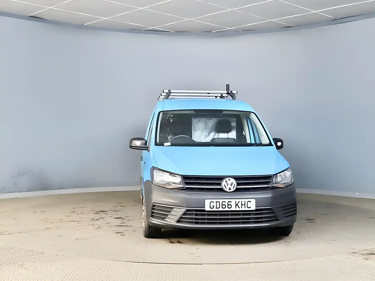 Used 2016 Volkswagen Caddy Maxi Startline Lwb Blue - Interior and Exterior details 2