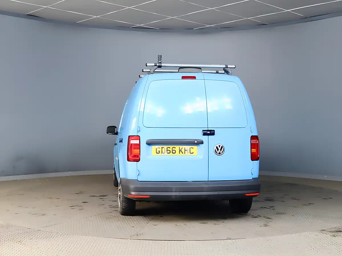 Used 2016 Volkswagen Caddy Maxi Startline Lwb Blue - Interior and Exterior details 5