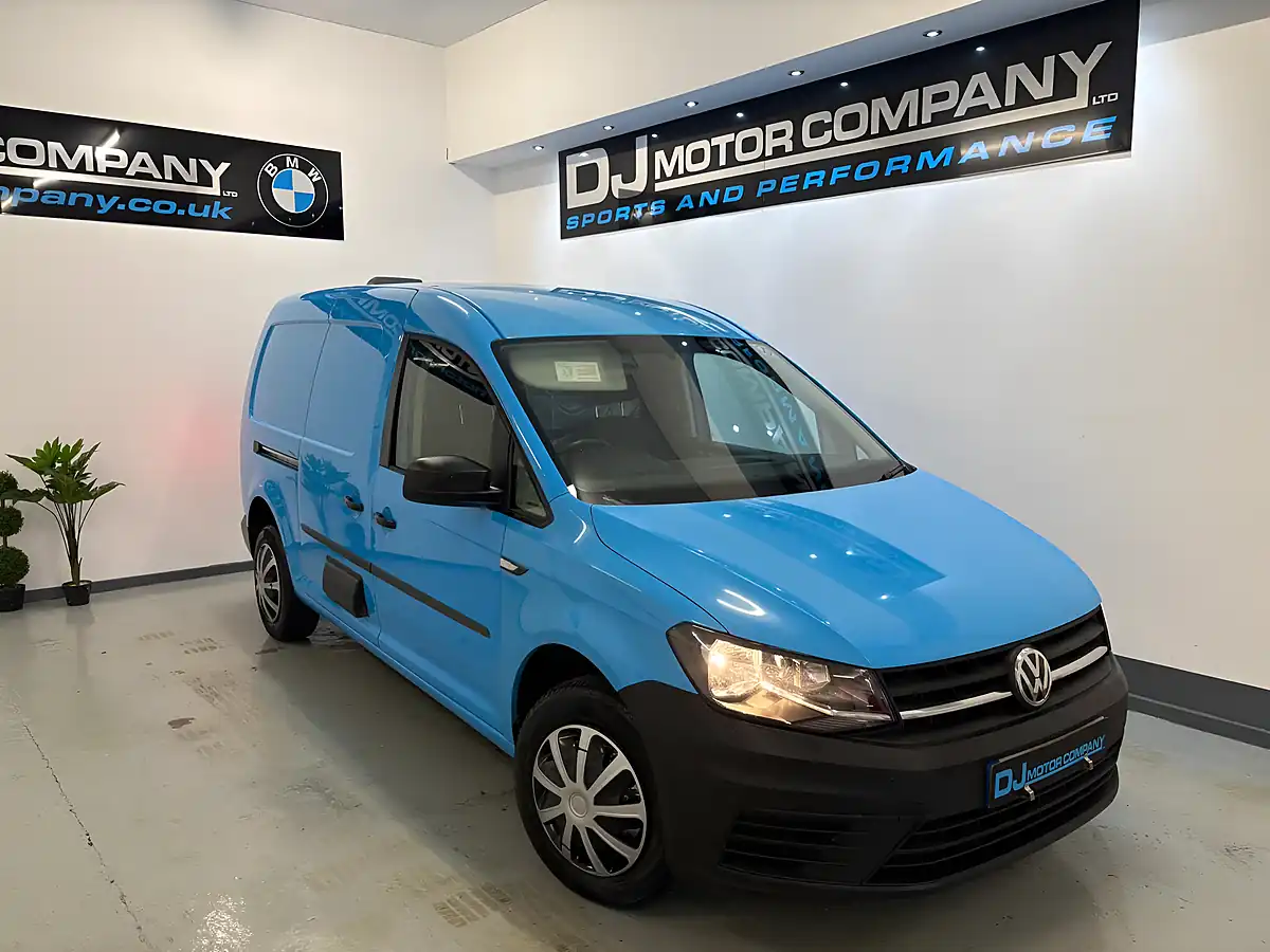 Used 2016 Volkswagen Caddy Maxi Startline Lwb Blue - Interior and Exterior details 7