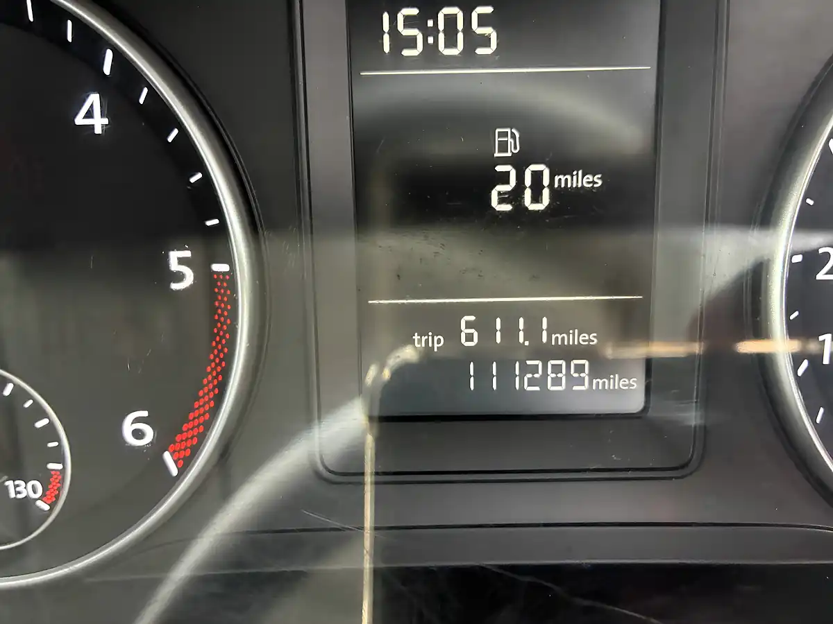 Used 2016 Volkswagen Caddy Trendline White - Interior and Exterior details 10