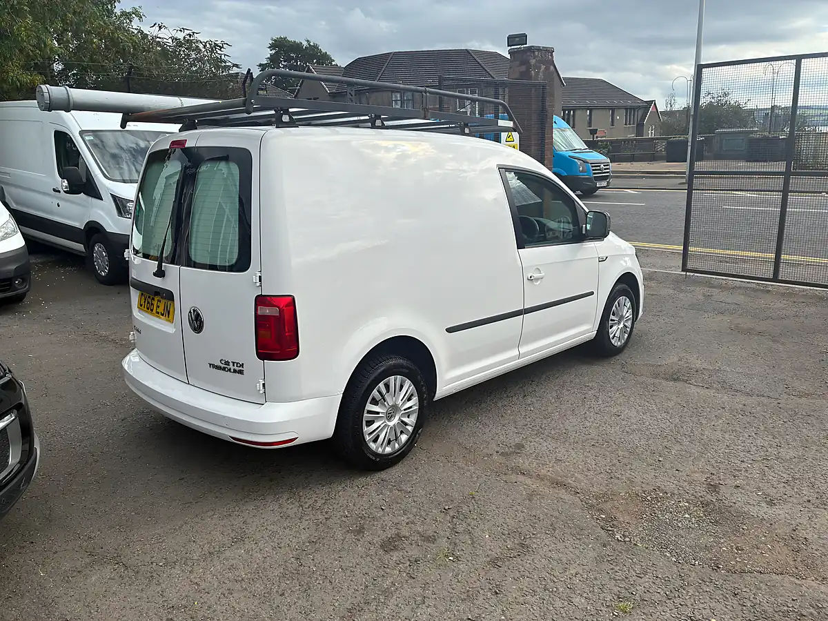 Used 2016 Volkswagen Caddy Trendline White - Interior and Exterior details 3