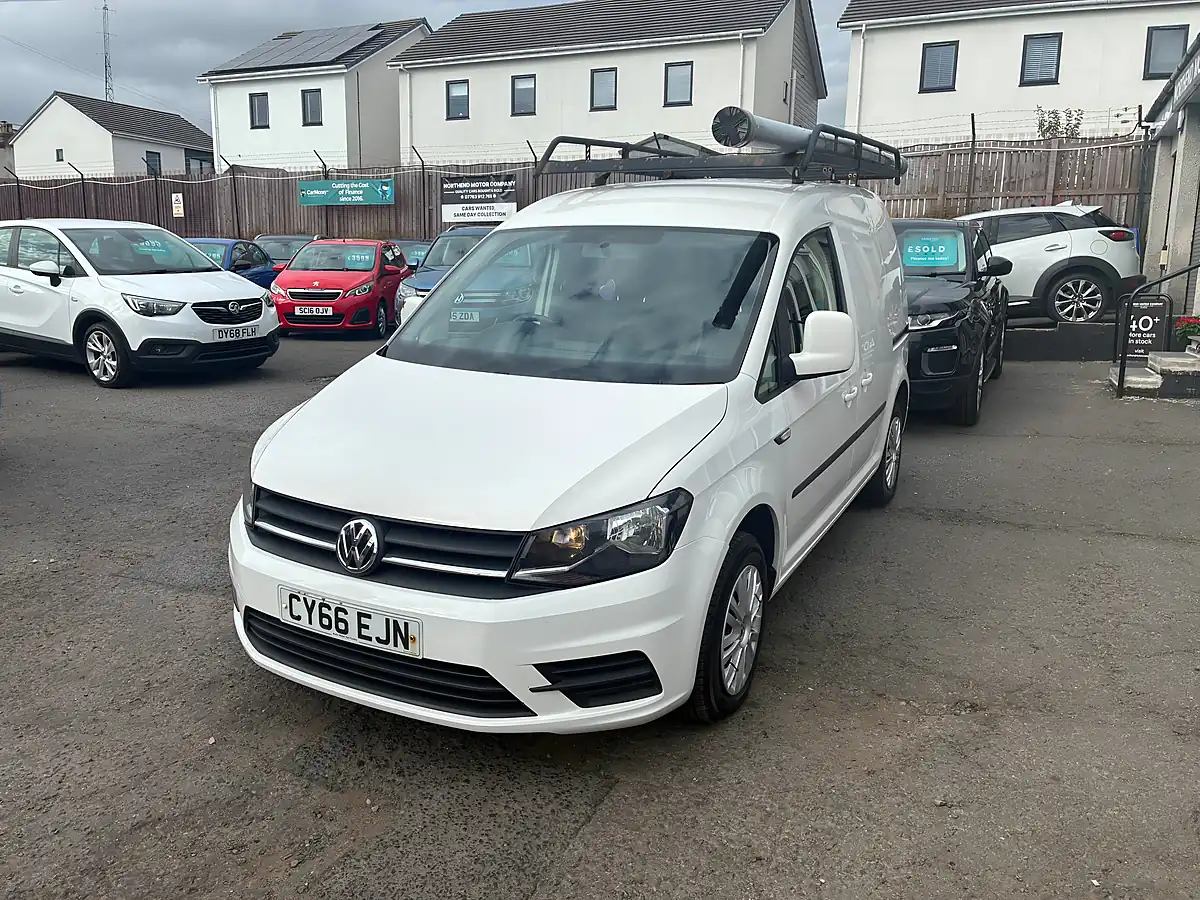 Used 2016 Volkswagen Caddy Trendline White - Interior and Exterior details 7