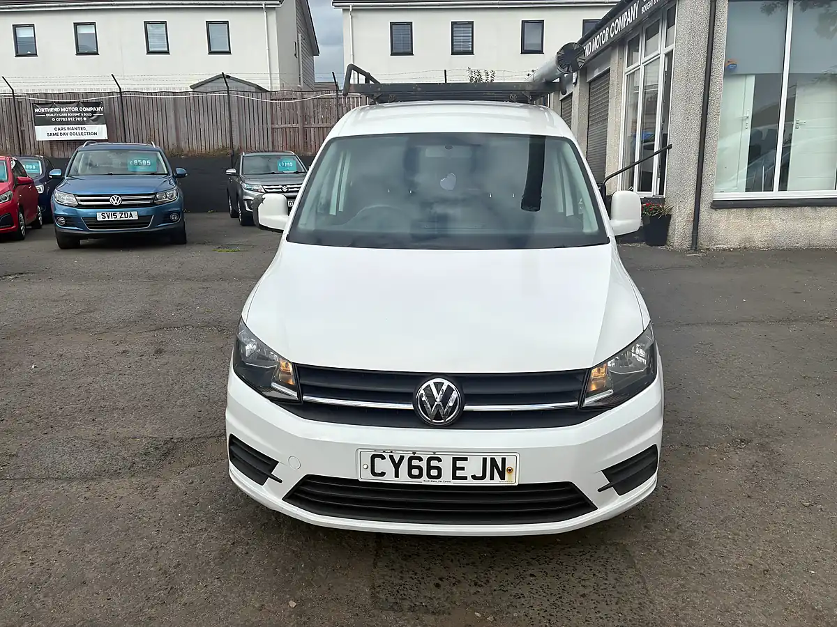Used 2016 Volkswagen Caddy Trendline White - Interior and Exterior details 8