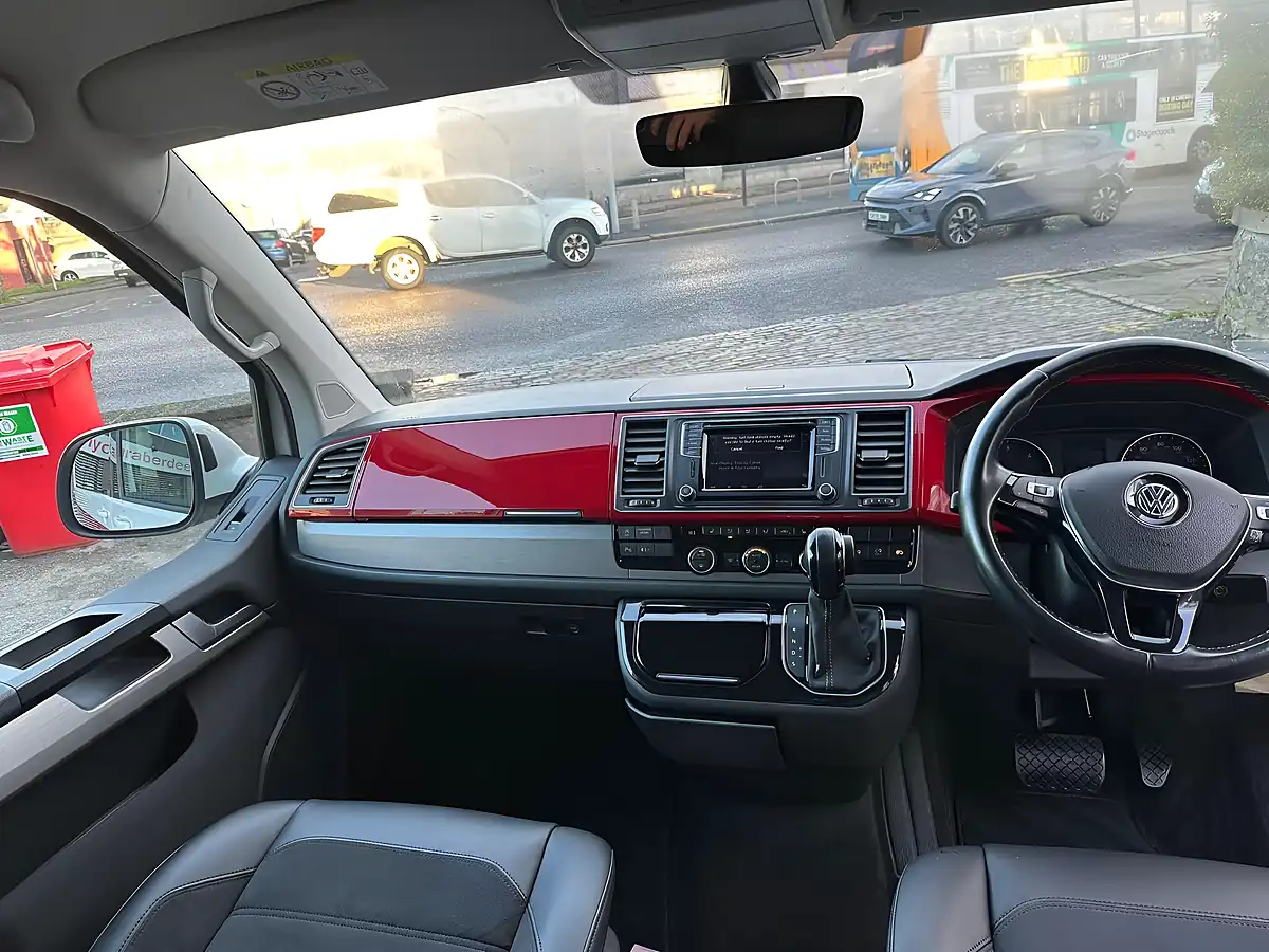 Used 2016 Volkswagen Caravelle Generation Six Red - Interior and Exterior details 14