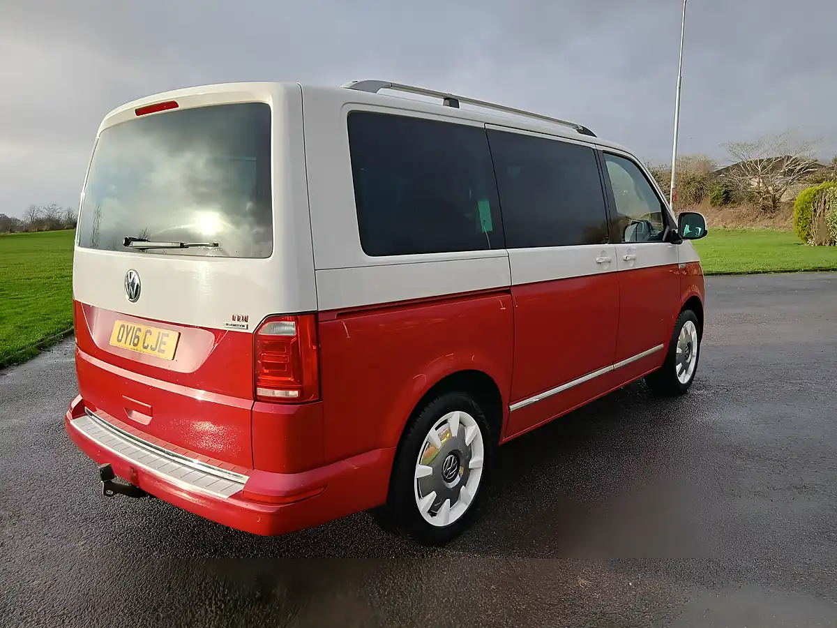 Used 2016 Volkswagen Caravelle Generation Six Red - Interior and Exterior details 6