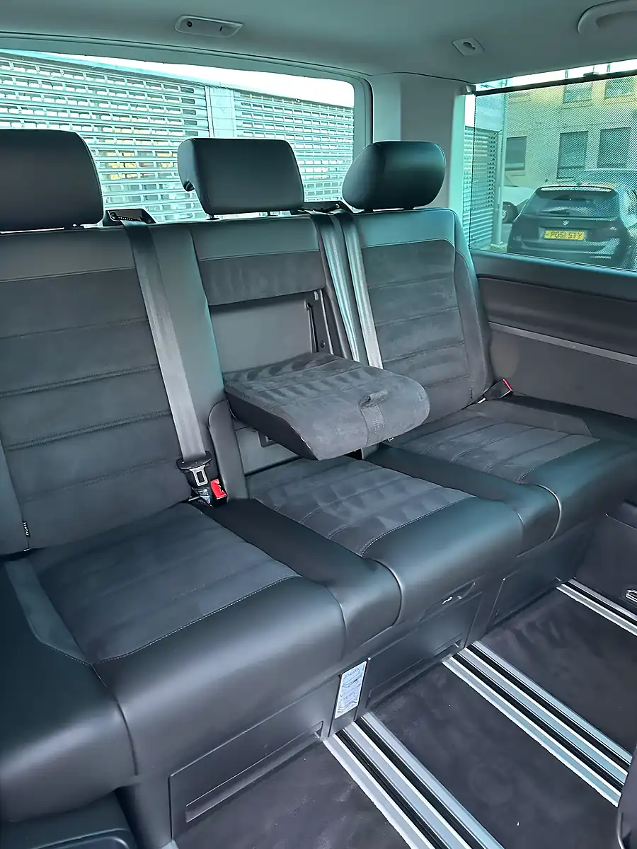 Used 2016 Volkswagen Caravelle Generation Six Red - Interior and Exterior details 7