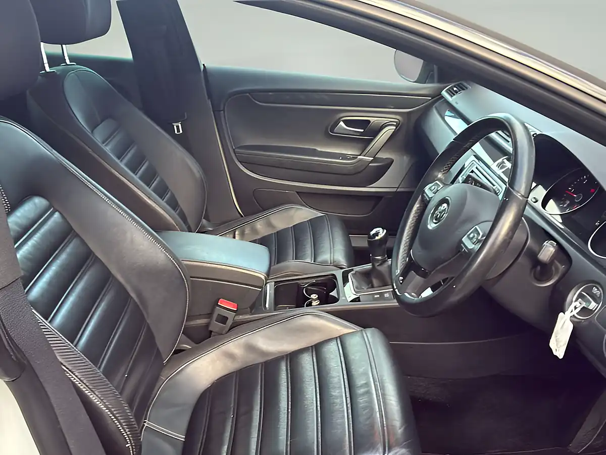 Used 2016 Volkswagen Cc GT Black Edition Pure White - Interior and Exterior details 6