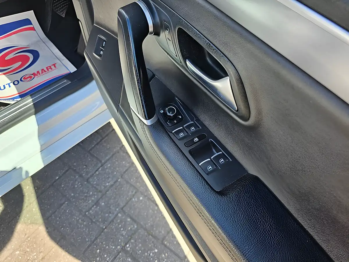 Used 2016 Volkswagen Cc GT White - Interior and Exterior details 11