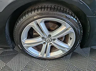 Used 2016 Volkswagen Cc R-Line Black - Interior and Exterior details 9