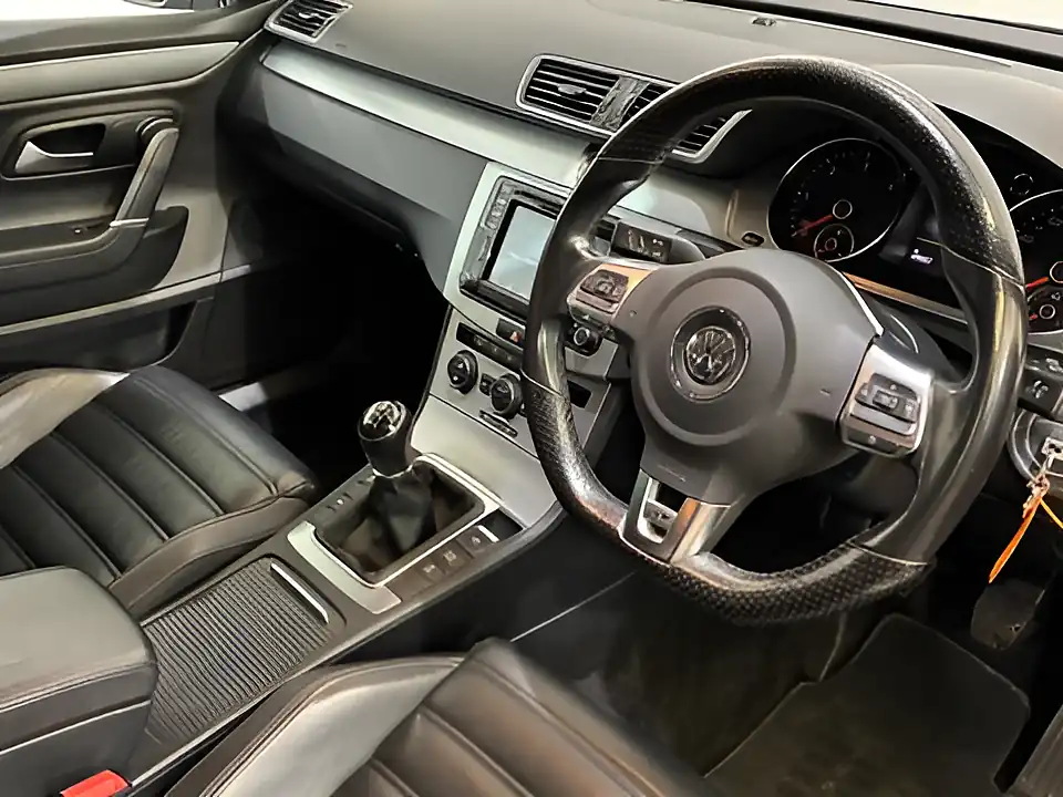 Used 2016 Volkswagen Cc R-Line Silver - Interior and Exterior details 3