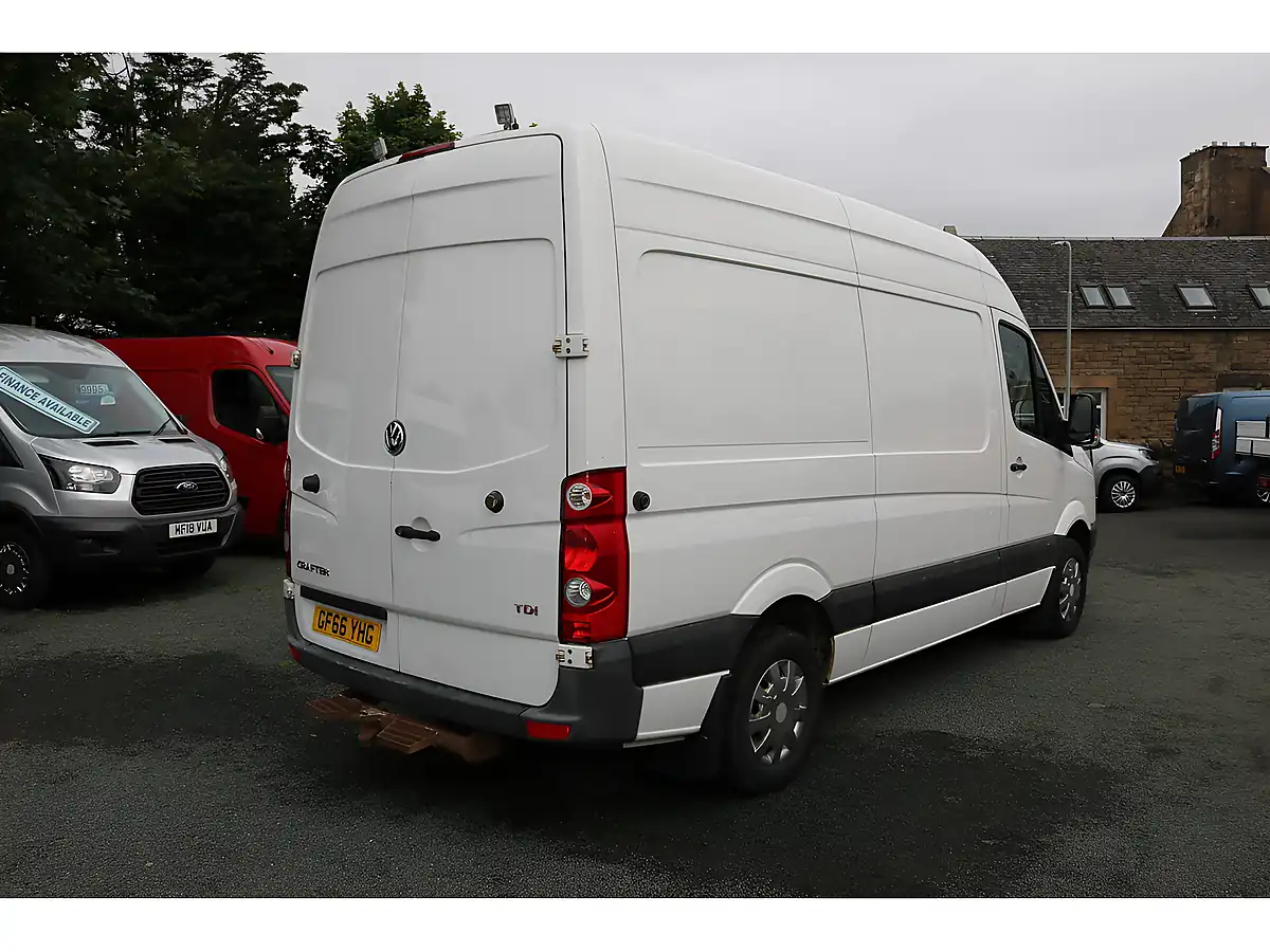 Used 2016 Volkswagen Crafter Cr35 H/R P/V White - Interior and Exterior details 8