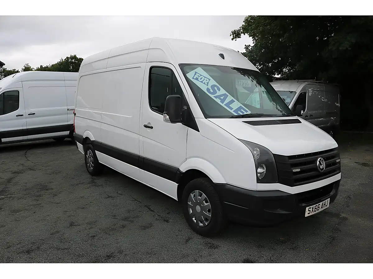 Used 2016 Volkswagen Crafter Cr35 M P/V Bmt White - Front View