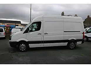 Used 2016 Volkswagen Crafter Cr35 M P/V Bmt White - Interior and Exterior details 4