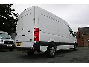 Used 2016 Volkswagen Crafter Cr35 M P/V Bmt White - Interior and Exterior details 9